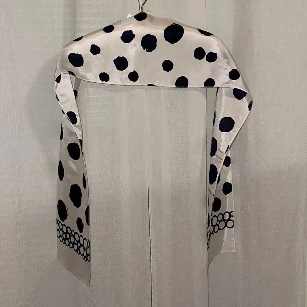 De VENISE White Large Navy Polka Purse Neck Scarf
